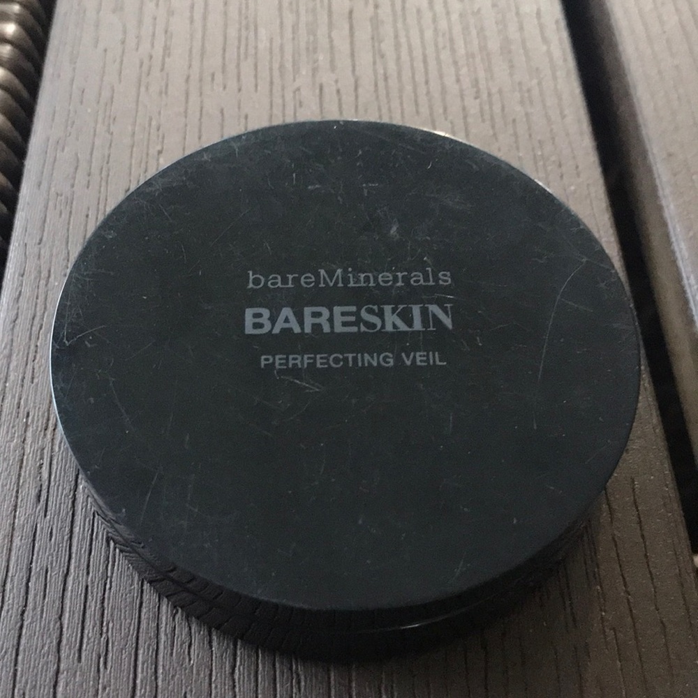 BareMinerals BARESKIN Perfecting Veil